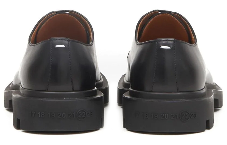 Shop (W) Maison Margiela Zapatos de Cuero con Cordones 'Moda Negra' S58WQ0133P3292H8396