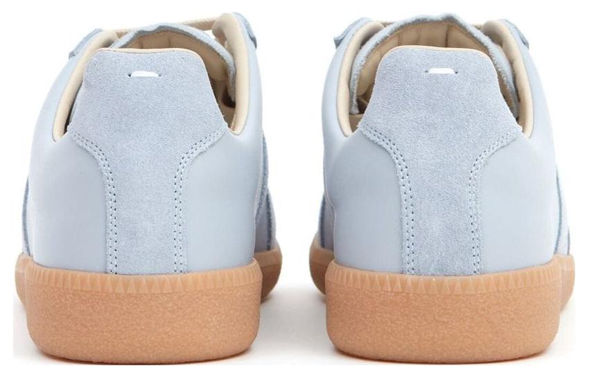 Shop (W) Maison Margiela Baskets Basses en Cuir à Lacets Bout Rond ''Bleu'' S58WS0109P1895