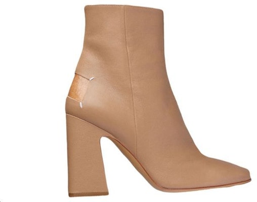 (W) Maison Margiela Boot Kulit Zip Sisi Hujung Segi Buku Lali 'Almond' S58WU0385P3753T2172 Order (W) Maison Margiela Boot Kulit Zip Sisi Hujung Segi Buku Lali 'Almond' S58WU0385P3753T2172