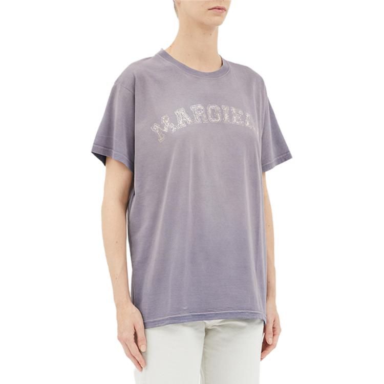 Lookbook (W) Maison Margiela Kaos Oversized Ungu Logo Print SS23 Lilac. S51GC0519S20079-225