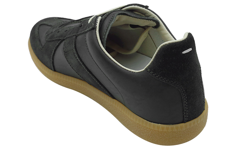 Shop (W) Maison Margiela 低帮鞋 '黑色天鹅绒' S58WS0109P1895H8916