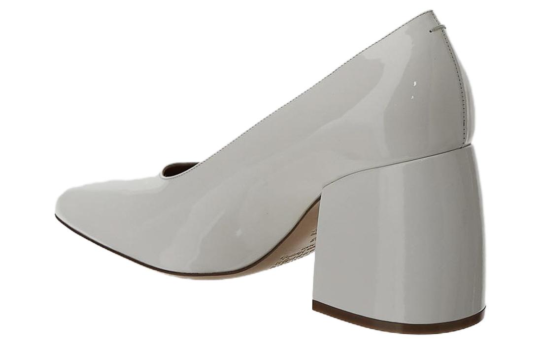 Shop (W) Maison Margiela Décolleté in Pelle Laccata Punta Quadrata ''Bianco'' S58WL0240P4347T1014