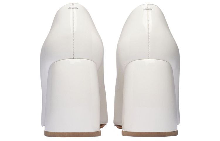Purchase (W) Maison Margiela Décolleté in Pelle Laccata Punta Quadrata ''Bianco'' S58WL0240P4347T1014