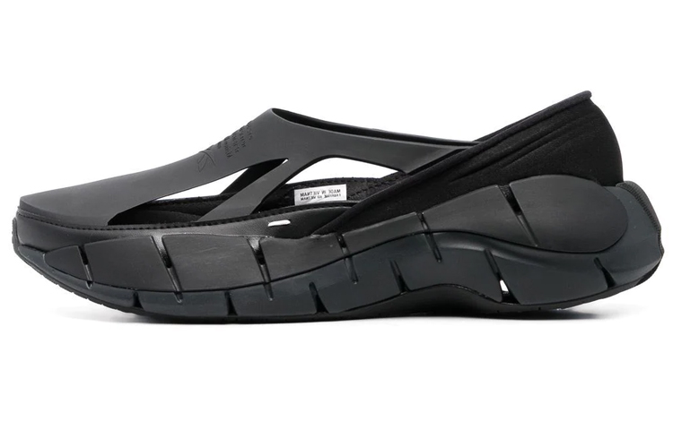 (W) Maison Margiela Reebok Classic Leather Tabi 'Black'