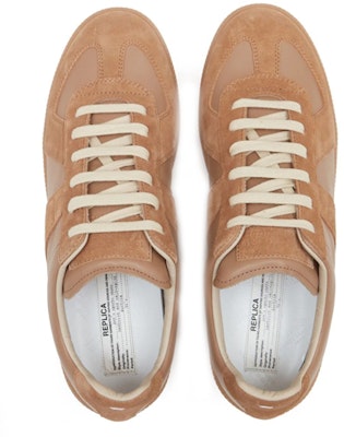 (W) Maison Margiela Replica Low 'Chamois' Sneakers Pria/Wanita S58WS0109P1895T2172 Lookbook (W) Maison Margiela Replica Low 'Chamois' Sneakers Pria/Wanita S58WS0109P1895T2172