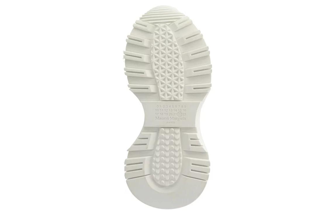 Shop (W) メゾン マルジェラ レトロフィット ロー "ホワイト" S58WS0241P5340T1003