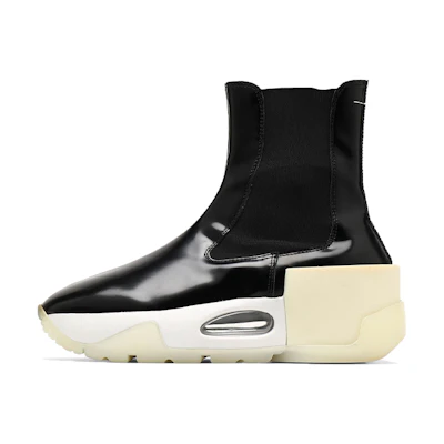 (W) Maison Margiela Retro High-Top Chelsea Boot 'Black Distressed Leather'