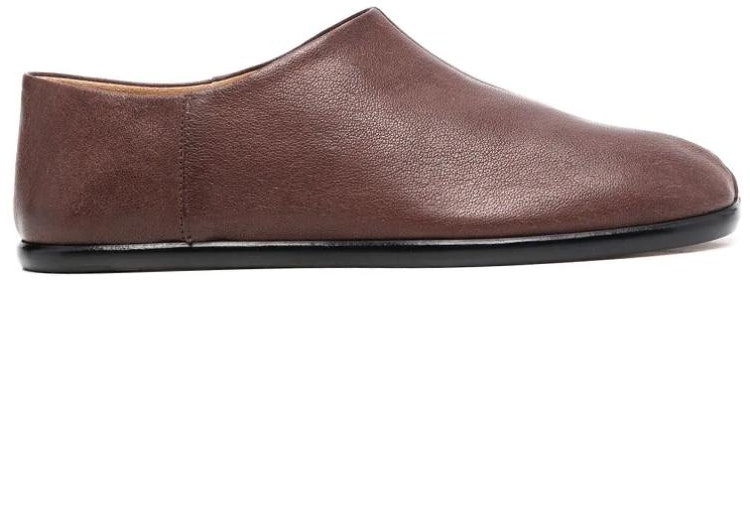women-maison-margiela-slip-on-tabi-shoes-nutmeg-brown-s58-wr-0033-pr-058-t2186