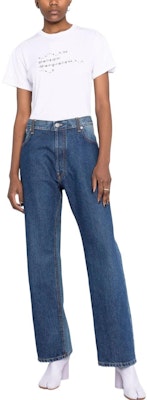 (W) Maison Margiela SS22 Kaos Putih Lengan Pendek dengan Logo Print. S51GC0515S22816100 Lookbook (W) Maison Margiela SS22 Kaos Putih Lengan Pendek dengan Logo Print. S51GC0515S22816100