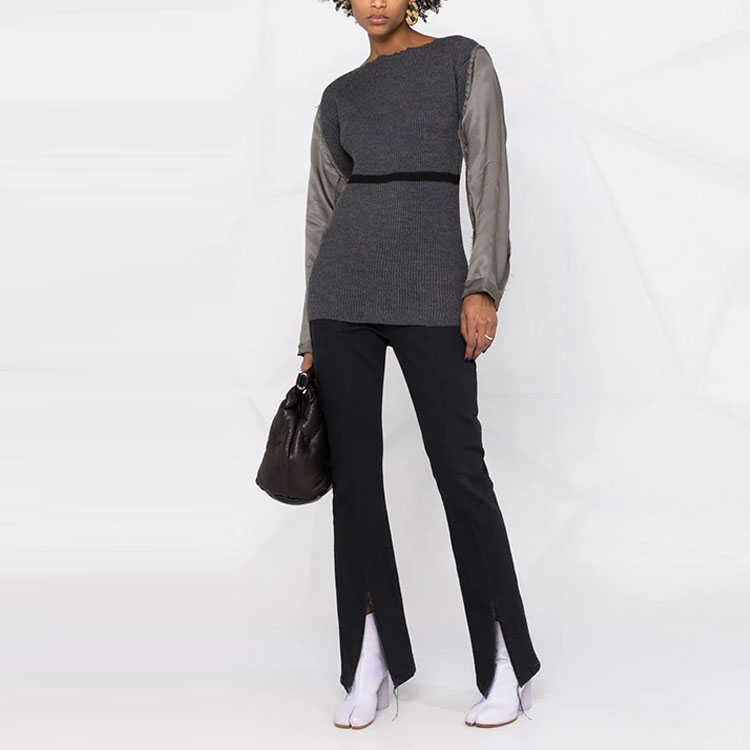 Lookbook (W) Maison Margiela SS22 Suéter Ajustado Gris con Mangas Contrastadas para Mujer S31HA0831S17903860