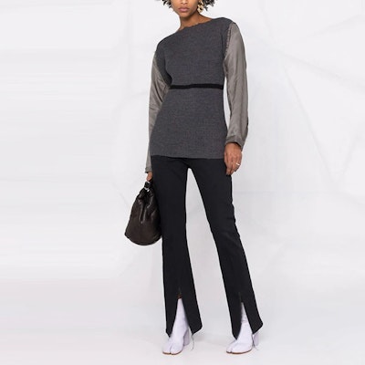 (W) Maison Margiela SS22 Suéter Ajustado Gris con Mangas Contrastadas para Mujer S31HA0831S17903860 Lookbook (W) Maison Margiela SS22 Suéter Ajustado Gris con Mangas Contrastadas para Mujer S31HA0831S17903860