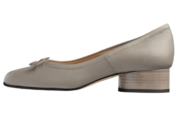 Buy (W) 메종 마르지엘라 타비 플랫 그레이 (Maison Margiela Tabi Flat Grey) S58WZ0044P3753T8135