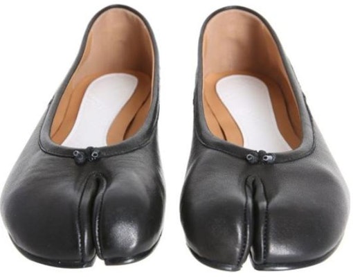 (W) 메종 마르지엘라 타비 플랫 블랙 (Maison Margiela Tabi Flat Black) S58WZ0042P4717T8013 Lookbook (W) 메종 마르지엘라 타비 플랫 블랙 (Maison Margiela Tabi Flat Black) S58WZ0042P4717T8013