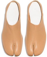 梅森馬吉拉 Maison Margiela Tabi 皮革分趾套穿式平底鞋 女款 裸棕色 Shop 梅森馬吉拉 Maison Margiela Tabi 皮革分趾套穿式平底鞋 女款 裸棕色