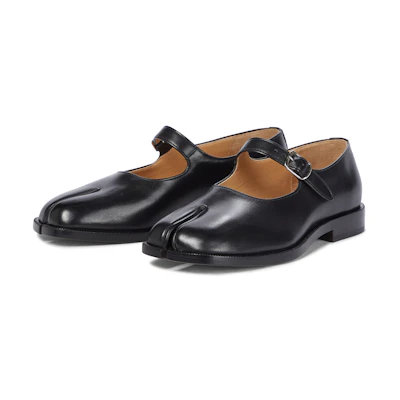 (W) Maison Margiela Tabi 'Black Flat'
