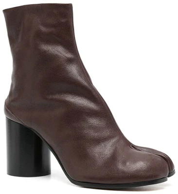 (W) Maison Margiela Tabi ''Botte en cuir marron à cheville'' S58WU0260PR058T2186 Lookbook (W) Maison Margiela Tabi ''Botte en cuir marron à cheville'' S58WU0260PR058T2186