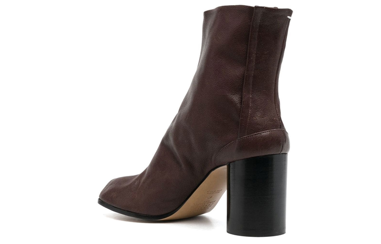 Shop (W) Maison Margiela Tabi ''Botte en cuir marron à cheville'' S58WU0260PR058T2186