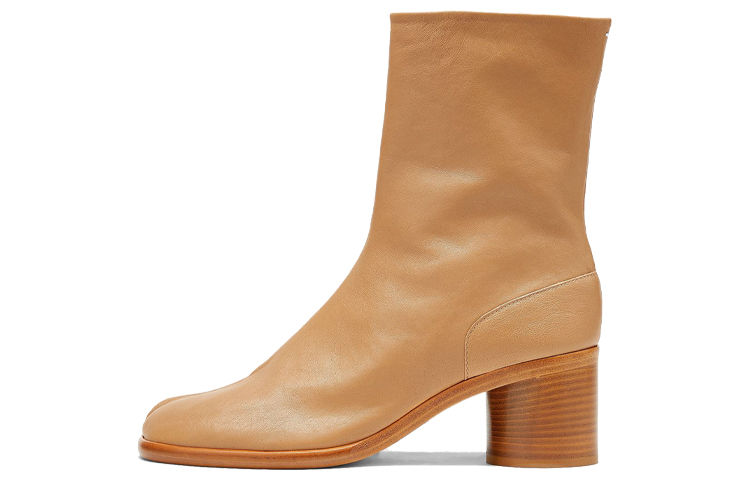 (W) Maison Margiela Tabi 'Camel'