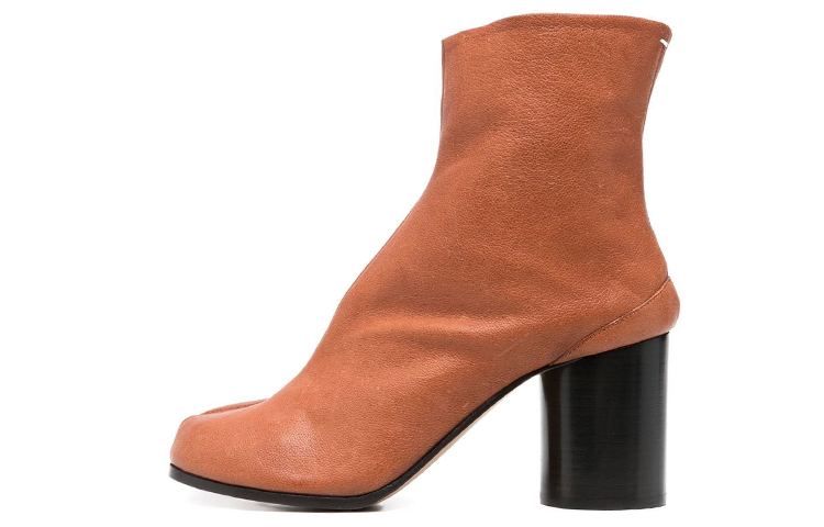 Buy (W) 메종 마르지엘라 타비 '카라멜 브라운' (56 characters) S58WU0260PR058T2335