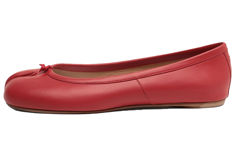 (W) Maison Margiela Tabi 'Red'