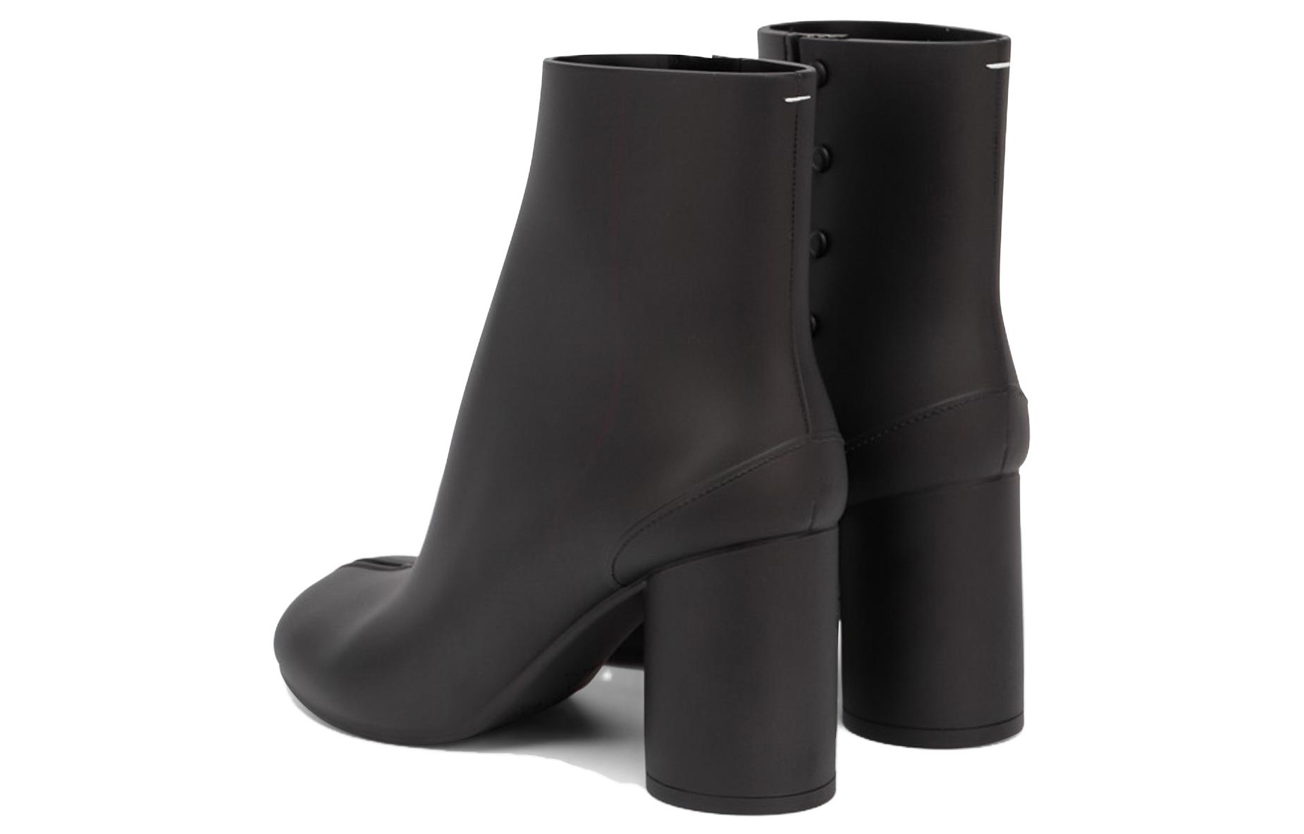 Lookbook (W) Maison Margiela Tabi ''Rubberlaars 8cm Zwart'' S38WU0378P4365T8013