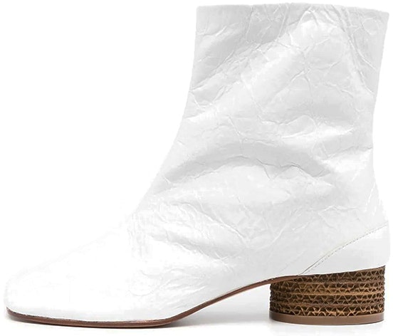 women-maison-margiela-tabi-white-crinkle-calfskin-split-toe-ankle-boot-s58-wu-0382-p4748-t1003