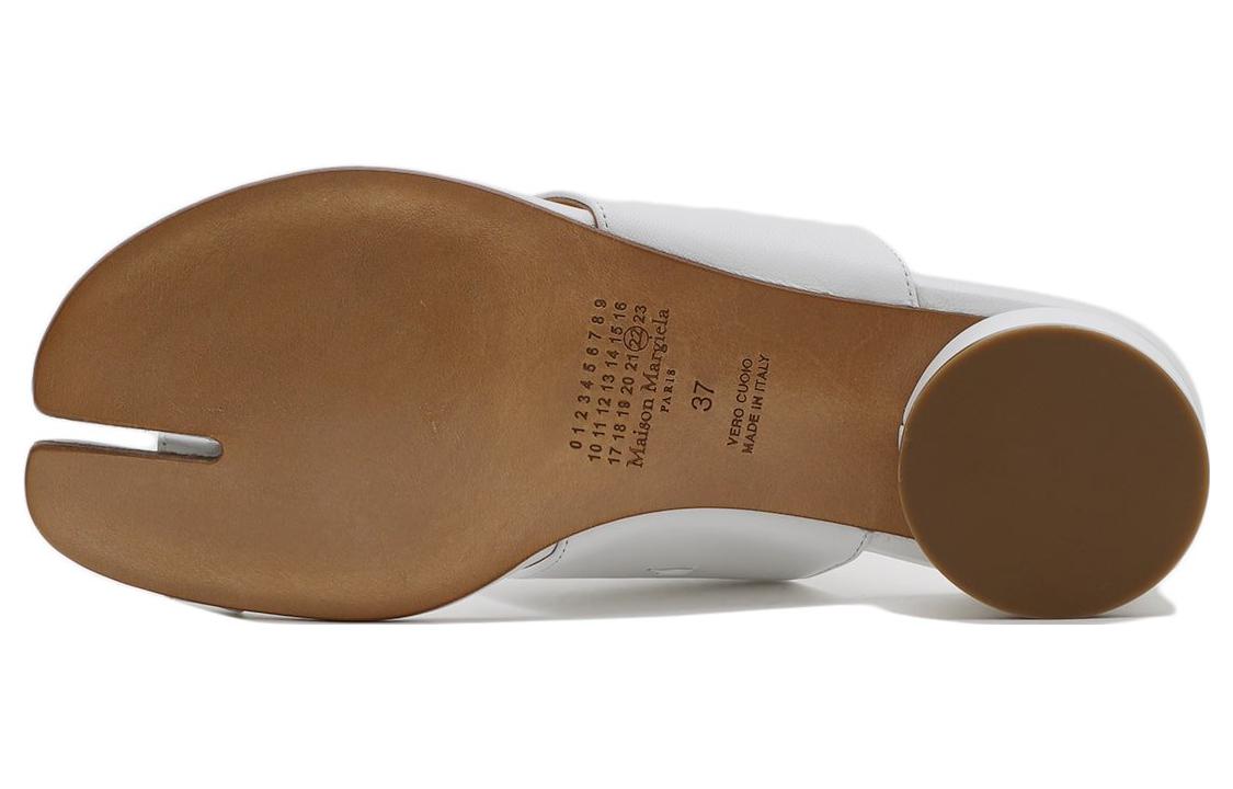Purchase (W) Maison Margiela Tabi ''Weiße Leder Tabi-Schuhe mit Absatz und geteilter Zehe'' S58WP0234PR869T1003