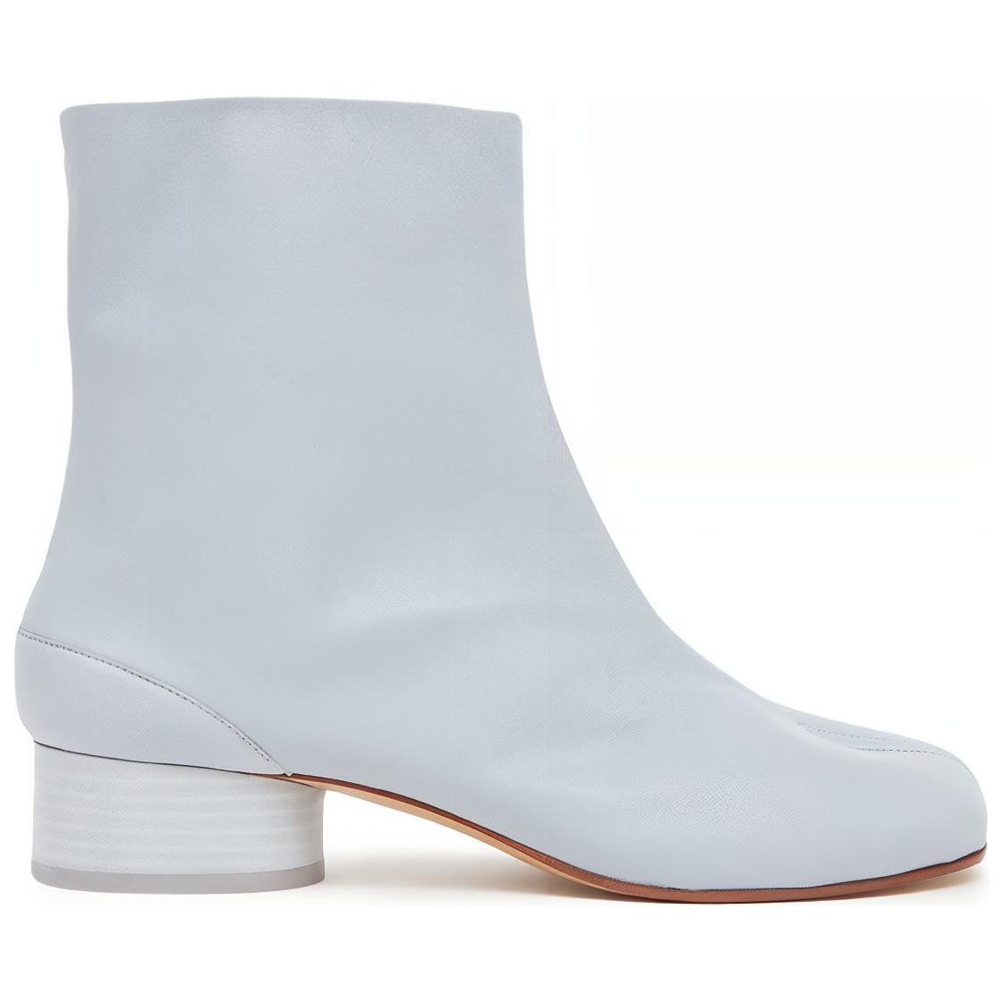 Order (W) Maison Margiela Bottines Tabi ''Bleu Clair'' S58WU0273P3753T6172