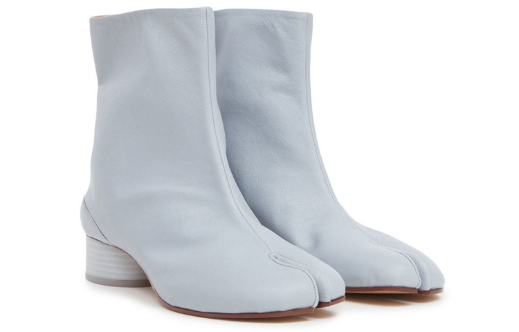 Lookbook (W) Maison Margiela Bottines Tabi ''Bleu Clair'' S58WU0273P3753T6172