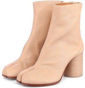 (W) メゾン マルジェラ タビ アンクルブーツ (ライトブラウン) S58WU0260P3753T2052 Lookbook (W) メゾン マルジェラ タビ アンクルブーツ (ライトブラウン) S58WU0260P3753T2052