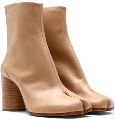 (W) Maison Margiela Tabi浅棕色短靴 S58WU0260PR516T9004 Lookbook (W) Maison Margiela Tabi浅棕色短靴 S58WU0260PR516T9004