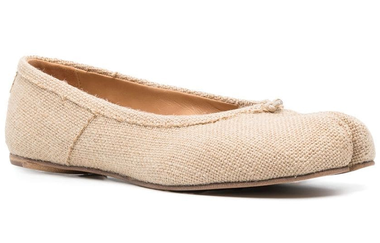 Lookbook (W) Maison Margiela Tabi 芭蕾舞鞋 ''米白色米黄色'' S38WZ0149P5015H0195