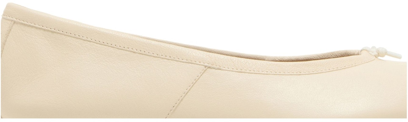 (W) Maison Margiela Tabi Beige 'Flat Ballet Chic' Kasut Perempuan S58WZ0042P3753T1003 Order (W) Maison Margiela Tabi Beige 'Flat Ballet Chic' Kasut Perempuan S58WZ0042P3753T1003