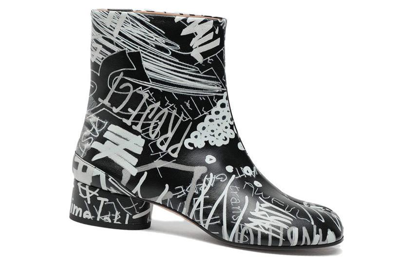 Lookbook (Women) Maison Margiela Tabi Boot 'Black Graffiti' S58WU0273P2948H0958