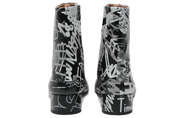 Shop (W) Maison Margiela Tabi靴子“黑色涂鸦” S58WU0273P2948H0958