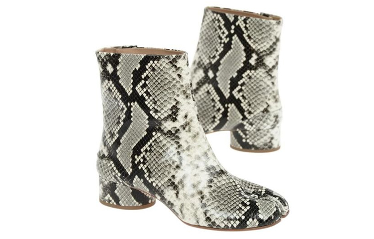 Lookbook (W) メゾン マルジェラ タビブーツ 白黒 S58WU0273P2785H6518