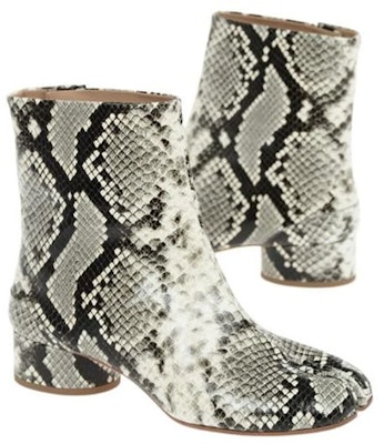 (Women) Maison Margiela Tabi Boot 'Black White' S58WU0273P2785H6518 Lookbook (Women) Maison Margiela Tabi Boot 'Black White' S58WU0273P2785H6518
