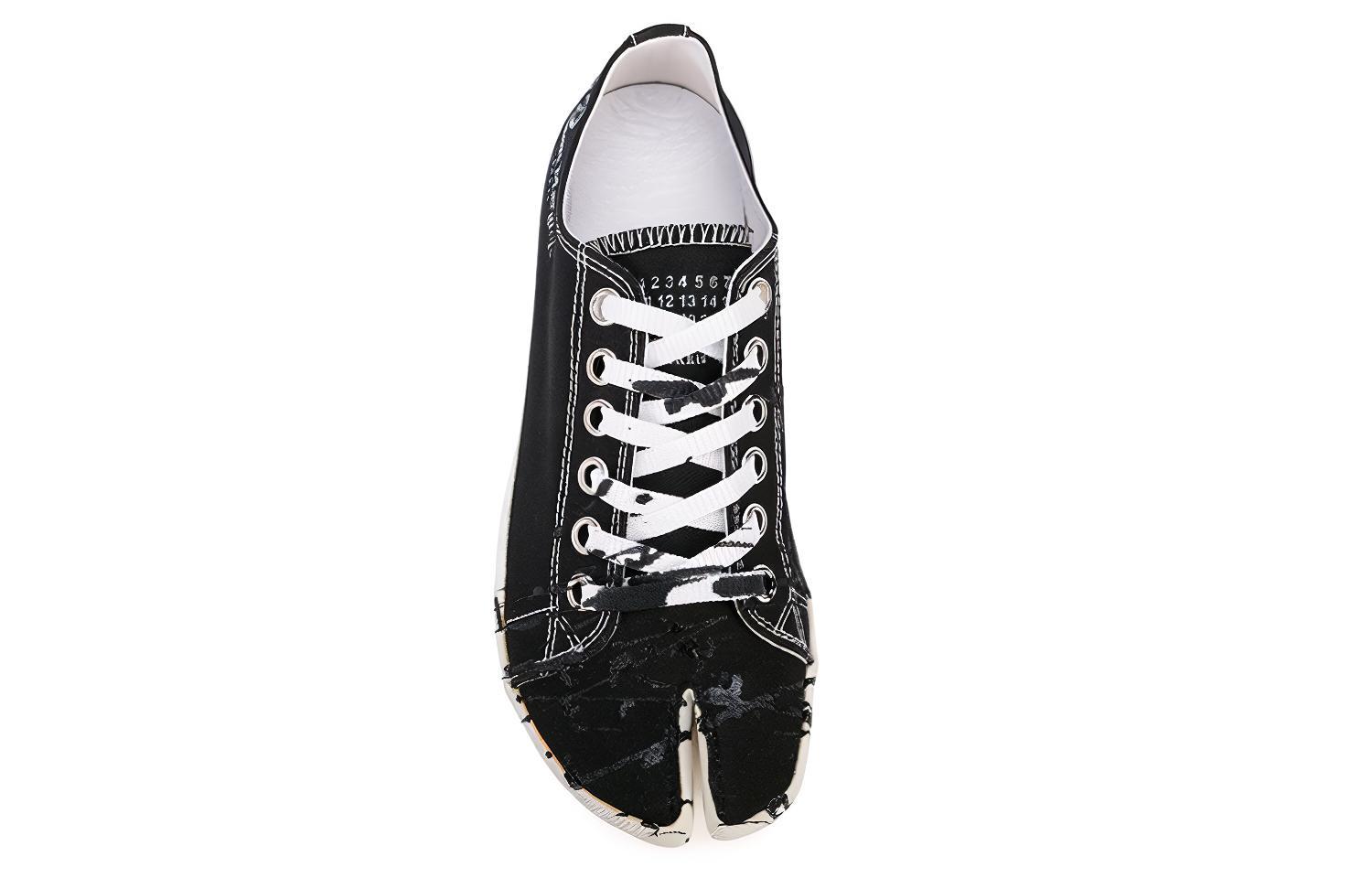 Lookbook (W) Maison Margiela Tabi Kanvas Low-Top 'Hitam' S58WS0112P2347T8013