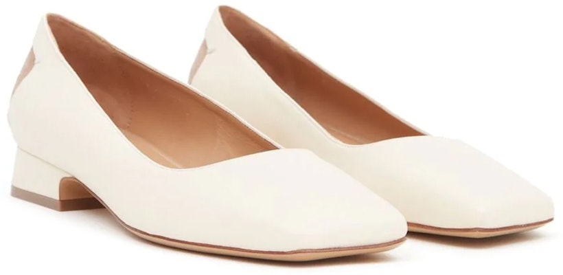 (W) Maison Margiela Tabi Flat 'Putih' Sepatu Wanita S58WZ0115P3753T1003 Lookbook (W) Maison Margiela Tabi Flat 'Putih' Sepatu Wanita S58WZ0115P3753T1003