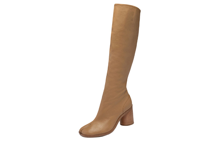 Lookbook (W) Maison Margiela Tabi Bottes Hautes ''Cuir Marron Fermeture Éclair'' S34WW0057P3753T4091