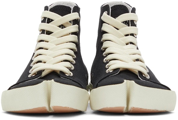 (W) Maison Margiela Tabi Tinggi 'Hitam' S58WS0111-P4044-T8013 Lookbook (W) Maison Margiela Tabi Tinggi 'Hitam' S58WS0111-P4044-T8013