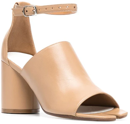 (W) Maison Margiela Tabi Leren Lichtbruin ''Buckle Peep-Toe Fashion Sandal'' S58WP0235PR869T4091 Order (W) Maison Margiela Tabi Leren Lichtbruin ''Buckle Peep-Toe Fashion Sandal'' S58WP0235PR869T4091