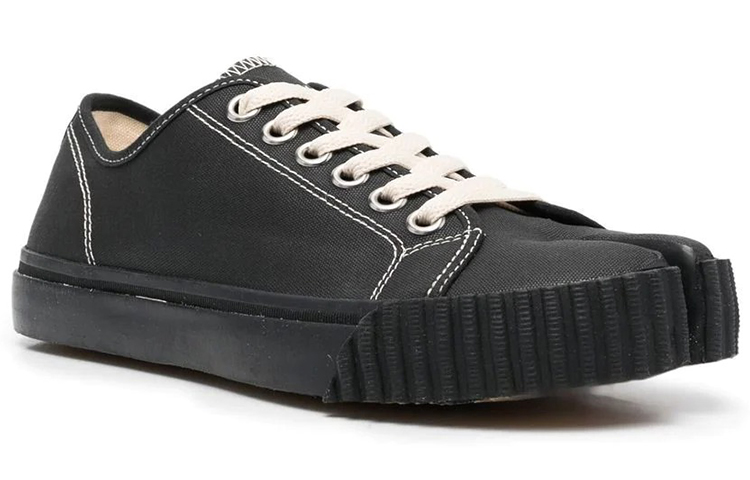 Order (W) Maison Margiela Tabi Low ''Zwart'' S38WS0185-P4472-H1669
