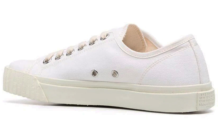 Lookbook Maison Margiela 休閒街頭板鞋 女款 白色