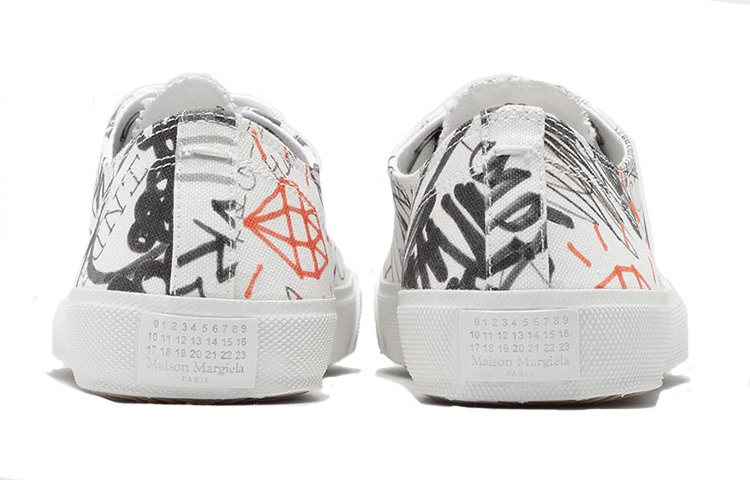 Shop Maison Margiela 梅森馬吉拉 Tabi 系帶 平跟 低幫 時尚板鞋 女款 白色