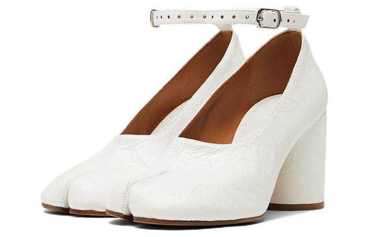 Lookbook (Women) Maison Margiela Tabi Mary Jane 'White' S34WL0021P4717T1003