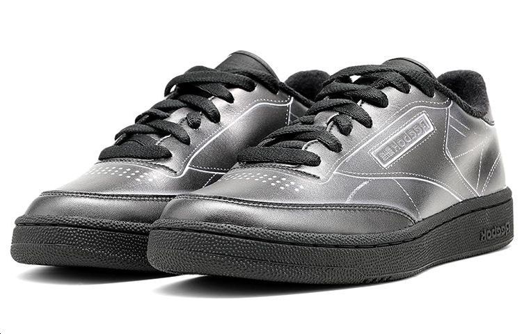 Shop (W) Maison Margiela x Reebok Classic Leather 'Hitam' S58WS0188P4101T8013