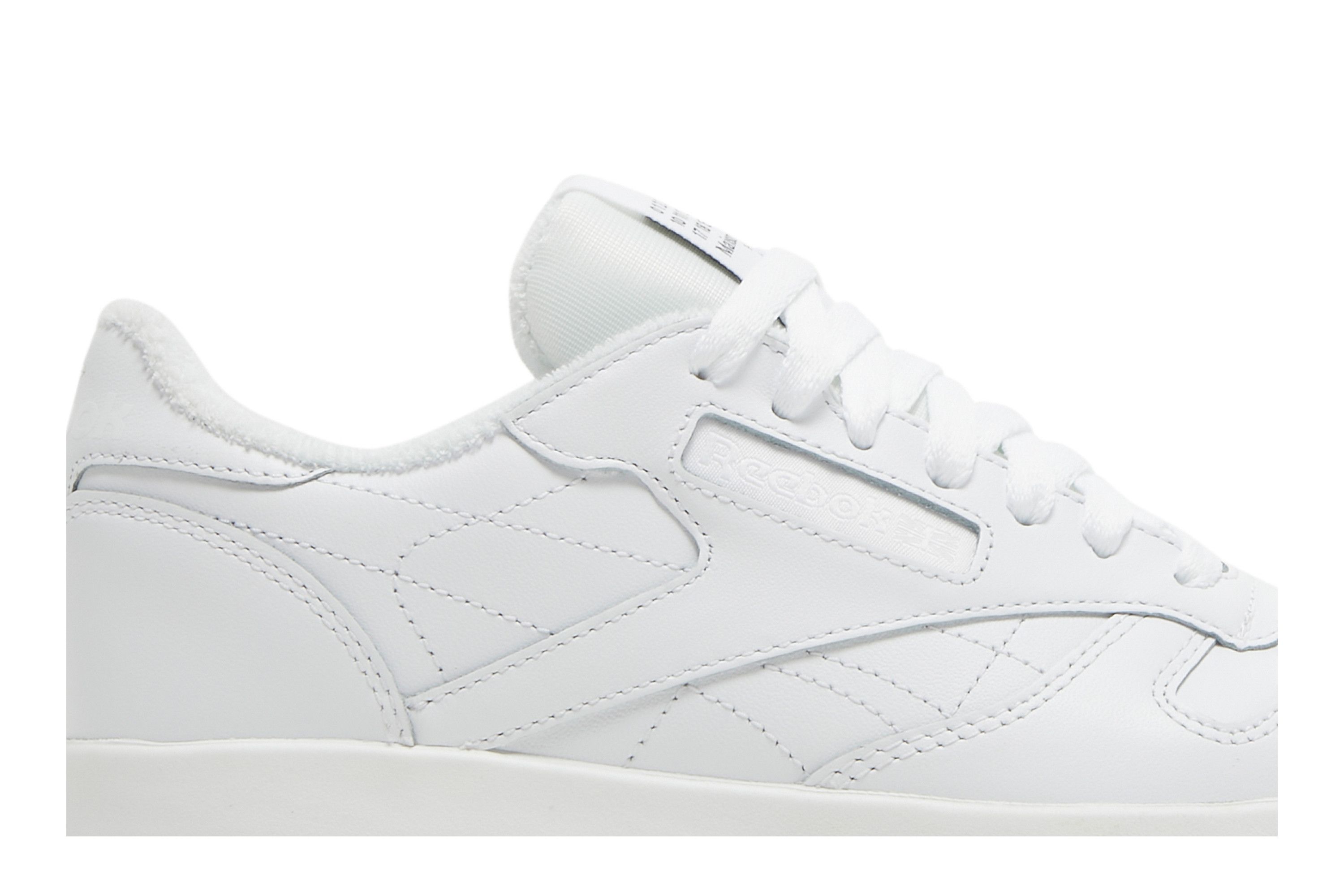 Order (W) メゾン マルジェラ x リーボック クラシックレザー タビ (白) S58WS0187-P4100-T1003