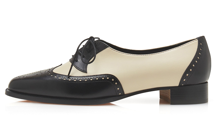 (W) Manolo Blahnik Brogues 'Black Calfskin'