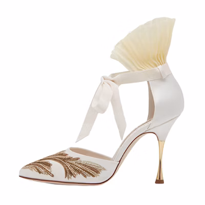 (W) Manolo Blahnik Catroux 'White Silk Embroidery'